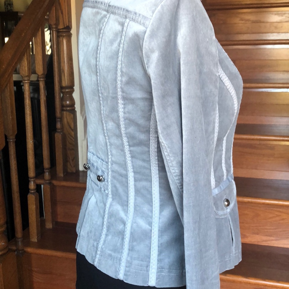 White House Black Market Light Gray Velvet Fitted Blazer - Picture 6 of 9